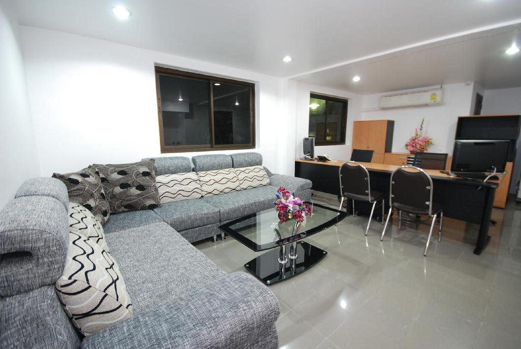 Patong Budget Rooms Eksteriør billede